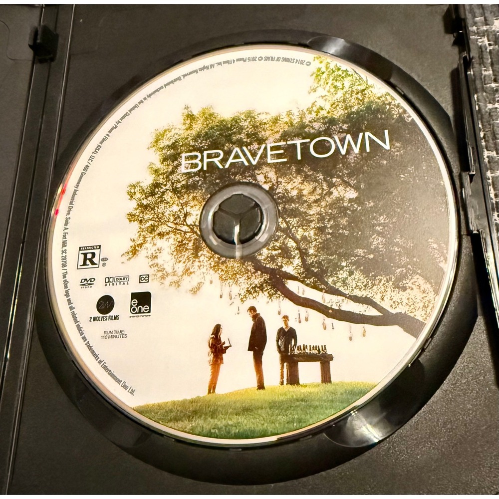 Entertainment One Bravetown DVD Excellent Drama Josh Duhamel Laura Dern 2015 - Picture 3 of 4